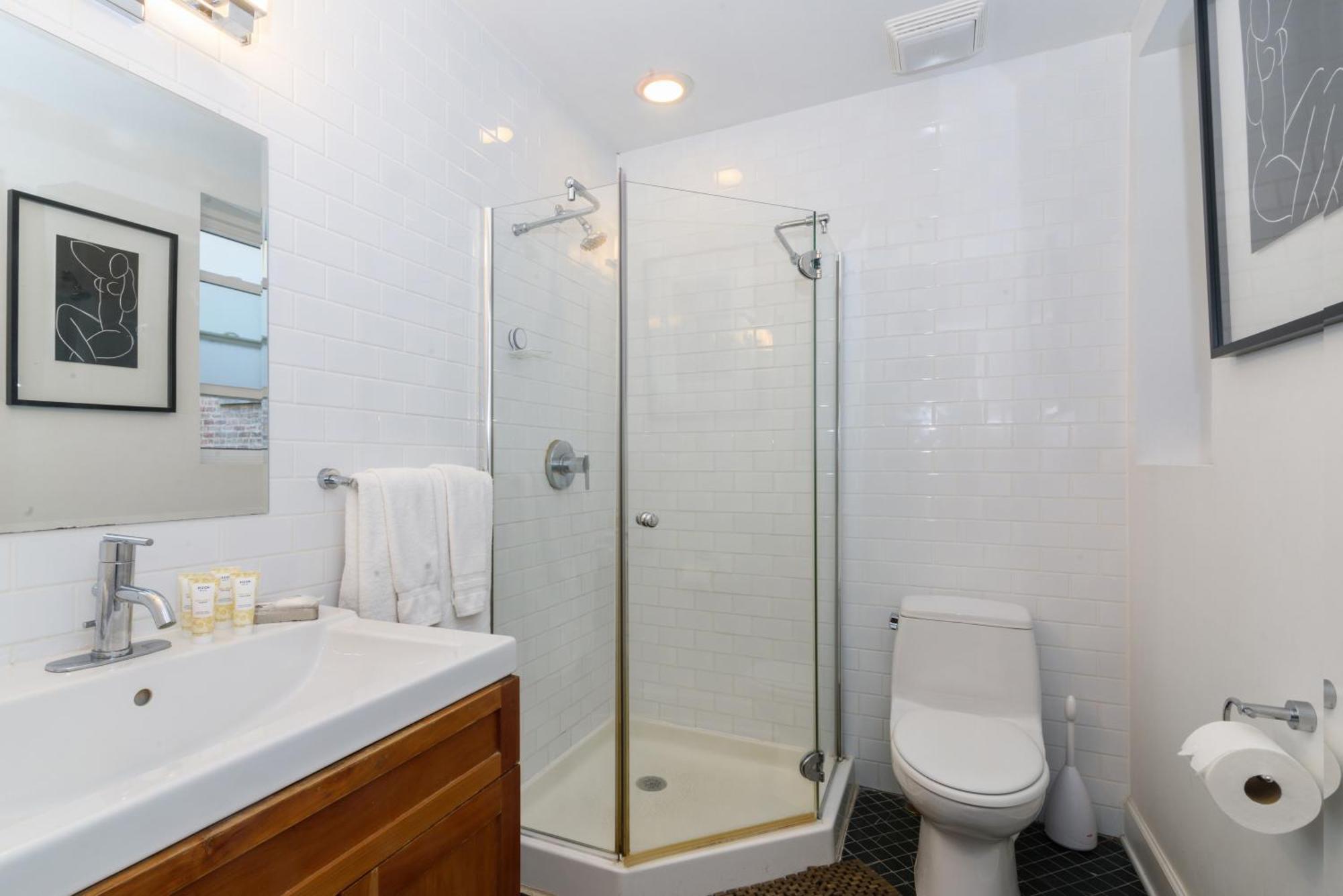 House 5863- Chicago'S Premier Bed And Breakfast Oda fotoğraf